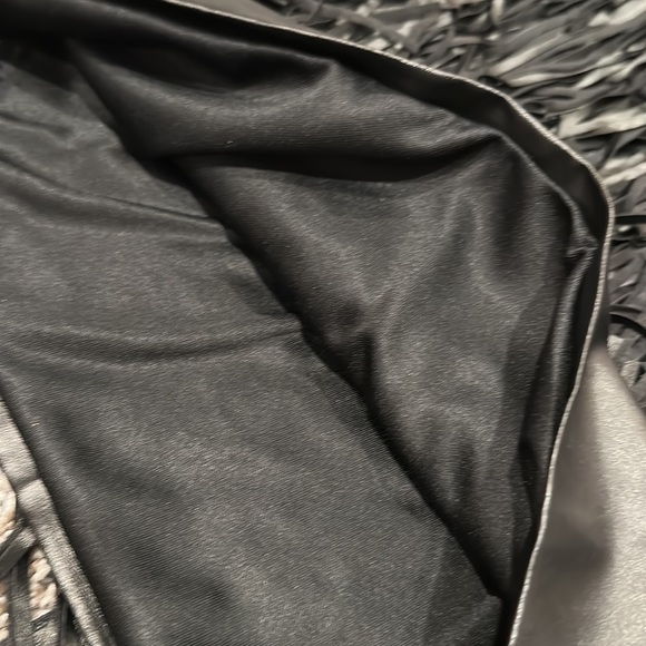 WYLDR NWT Fringe Black Skirt M (fits 4/6) - Picture 6 of 7